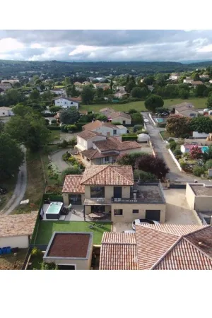 2nisdrone prise de vue aérienne village et beau quartier-9, Droniste qualifié et certifié en Ile de France