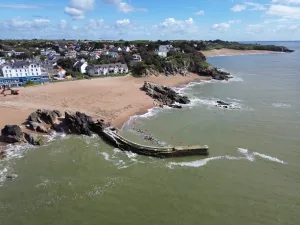 2nisdrone prise de vue aérienne de plage et digue-6, Droniste qualifié et certifié en Ile de France