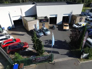 2nisdrone prise de vue aérienne garage-1, Droniste qualifié et certifié en Ile de France