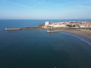 2nisdrone.fr - Denis pilote Droniste qualifié et certifié en Ile de France - Le port