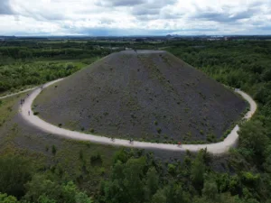 2nisdrone.fr - Denis pilote Droniste qualifié et certifié en Ile de France - Un terril